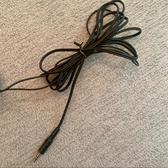 Pioneer Stereo Headphones - Picture 3 of 3